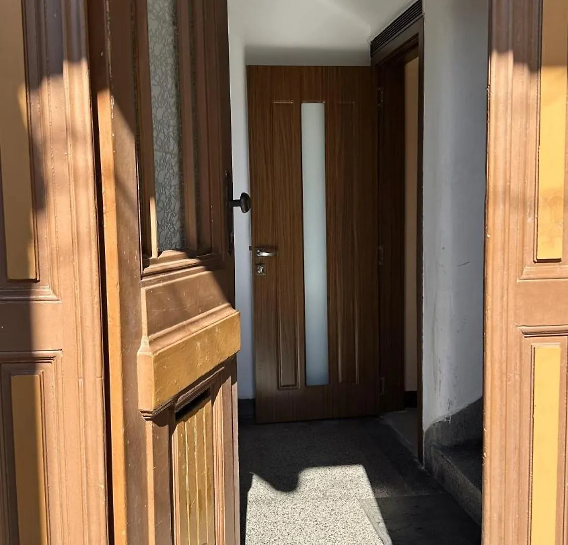 Spacious Apartment In Central Burgas 0*,